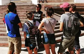 The Tour of Valparaiso in French on foot and in a small group