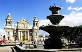 Guatemala city Walking Tour and public bus
