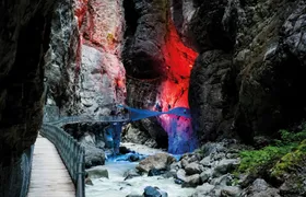 Tour of Glacier Canyon Grindelwald