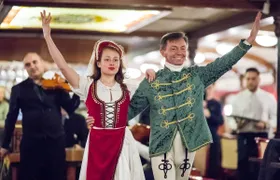 Dinner cruise on the Danube with folklore dance and live music