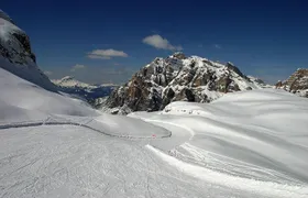 Dolomiti and First World War Sites Ski Tour from Cortina d'Ampezzo