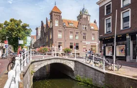 Delft Exploration Game and Tour: The Blue's Clues