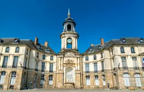 Rennes 2-hour introductory walking tour with a local