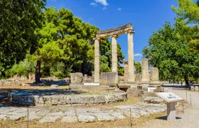 Guided tour of ancient Olympia with digital interactive visit