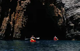 Budva Bay: Kayak & SUP Tour to Coastal Caves