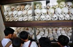  Killing field and Toul Sleng genocide museum Tour