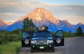 Sunset 4-Hour Grand Teton Wildlife Adventure