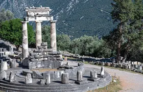 2 Days Private Tour from Athens to Delphi and Meteora