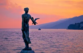 Sunset dolphin watching boat tour in Opatija