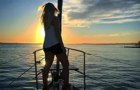 2 Hour Lisbon Sunset and Wine Sailing Tour