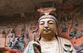 Private tour of Baodingshan Grottoes and Chongqing's local cuisine
