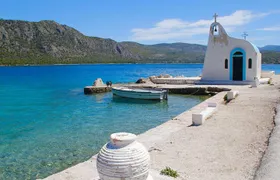 Explore Loutraki & Lake Vouliagmeni: Nature and Relaxation