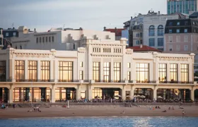 Guided walking tour in Biarritz