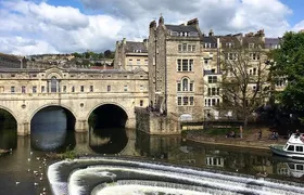 Walking Tour of Bath with Blue Badge Tourist Guide
