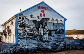 Private Black Taxi Belfast City Tour