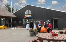 Simonehoeve cheese and clogs tour with mini Dutch pancakes