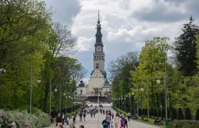 Jasna Gora & Black Madonna Private Tour from Lodz with Lunch 