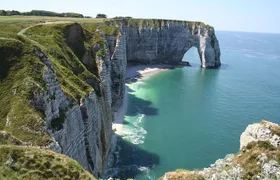 Le Havre to Etretat & Honfleur : Small Group Private Tour