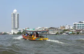Half-day guided tour of Bangkok’s canals and Chinatown district