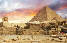 Tour to Giza Pyramids and The Egyptian Museum