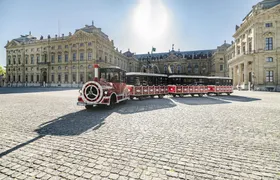 Würzburg city tour with the Bimmelbahn with departure at the Residence