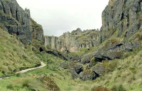 Guided tour to Cumbemayo the stone forest