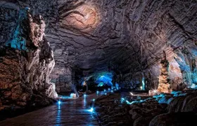 Discover the Cacahuamilpa Grottoes from Taxco