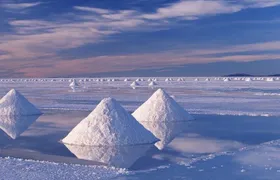 Salar De Uyuni (3 Days) Spanish Speaking Guide