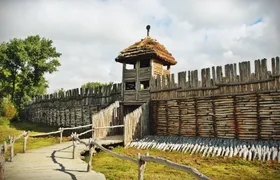 Wielkopolska Treasures: Gniezno - Biskupin - Wenecja - PRIVATE tour from Poznan (8h)