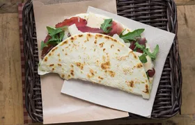 Rimini: Sunset Food & Drinks Tour by Do Eat Better