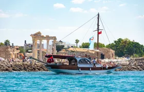 Gulet Cruise with Lunch along the Turkish Coast from Side