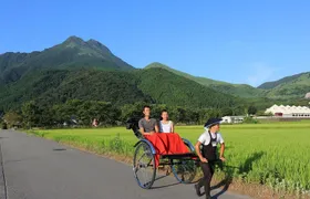 Hot Spring Capital of Yufuin Rickshaw Tour