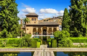 Alhambra guided tour in Italian