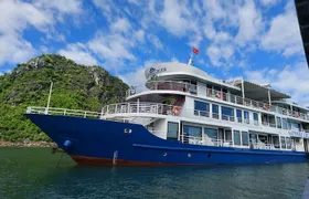 Halong Bay Luxury 3 Days Cruise (2 Nights on Boat - Balcony Cabin)