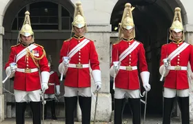 7 Day Private Tour of London with Host Family Accommodation