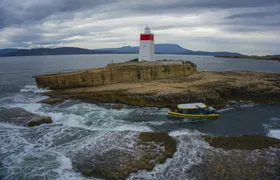 2.5-hour Iron Pot lighthouse cruise