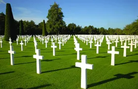 Normandy American & British DDay Beaches Halfday Tour from Bayeux