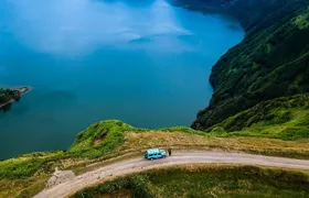 Jeep Tour Full Day Sete Cidades & Lagoa do Fogo with lunch and drinks included.