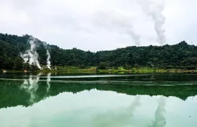 Private Manado Tour to Woloan Village, Tondano Lake & Minahasa Highland