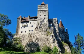 From Brasov: Discover Bran Castle and Râșnov Fortress