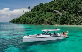 Whitsundays Premium Private Charter - Axopar 37 'Cheeky'