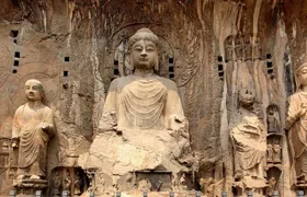 Private Luoyang Day Tour: Longmen Grottoes and White Horse Temple
