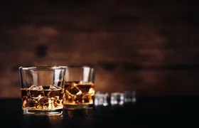 Whisky tasting in the dark with a guided tour of the dark department store