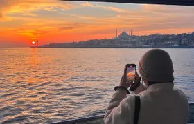 Bosphorus Sunset: An Enchanting Yacht Cruise in Istanbul