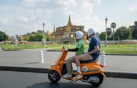 Phnom Penh City Tour by Scooter