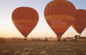 60 minute early morning hot air balloon flight in Alice Springs