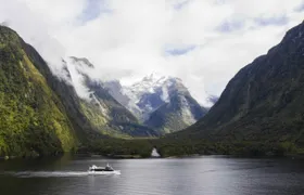 Milford Sound cruise from Te Anau