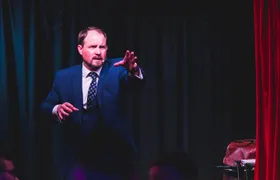 (9pm) The House Magicians Comedy & Magic Show - Smoke & Mirrors