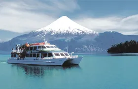 Puerto Varas: Full Day - Peulla navigation 