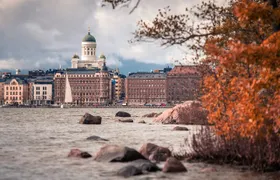 Helsinki walking tour with a city planner